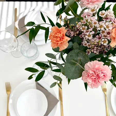 Apartment Designin Golden In The Center - Near Saerkaenniemi